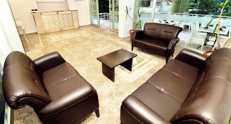 Others 2 PALM BEACH HOTEL