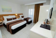 Others 6 PALM BEACH HOTEL