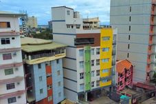 อื่นๆ Almond Suites by Hiverooms