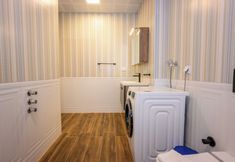 Khác 7 Hi Life Suites