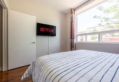 Others 6 Charming 2BR Retreat Steps From Niagara Falls