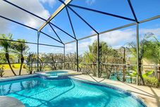 อื่นๆ Elegant 5BR Home w Private Pool Spa Near Disney