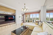 Others Alova by Kozystay - Senayan