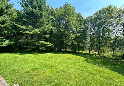 其他 Catskills Spring 40 Acre Land With Forest Trails