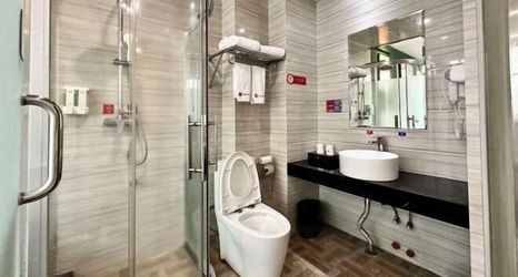 Others 2 Shankee Hotel (Maoming High-Speed Railway Station 1959 Cultural and Creative Pedestrian Street)