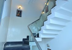 Others 3 Hotel Twinkle Regency