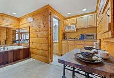 기타 7 Suite at Dollywood Lane