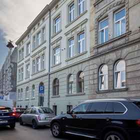 Primary image1Barbacan Suites by Upstairs,Krakow Bus Station Czyżyny飯店