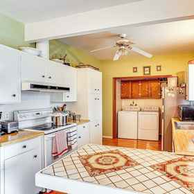 Interior 1 Seatac Home w/ Patio & Grill - 3 Mi to Airport!, Hotel Washington