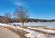 Others 5 1 Block to Crystal Lake: Downtown Beulah Apt!