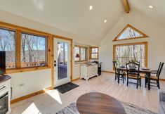 其他 4 Hike & Fish: Outdoor Retreat Near Trails