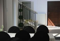 其他 6 Hotel Junior 2