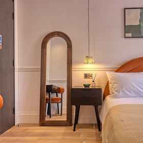 Primary image 1 The Carlton Tavern Hotel, West Hampstead Hotels