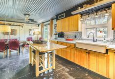 Others 7 Family Home w/ Private Pool & Hot Tub in Lewes