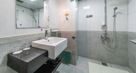 Others 2 Machinery Hotel