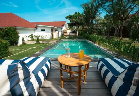 Others Zena Surf Suite