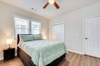 Lain-lain 4 3 Mi to Downtown Atlanta: Bright & Modern Home!