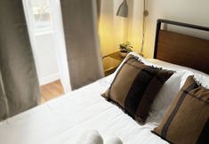 Others 6 Outsite Chelsea