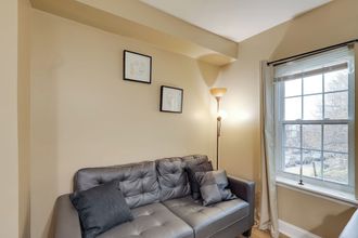 Lain-lain 4 1 Mi to Dtwn Wilmington: Convenient + Cozy Home!