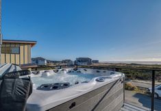 Others 2 Steps to Shore: Family Beach Getaway in Westport