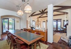 其他 7 Bluffside Cove by Rove Beachfront w Pool Sauna