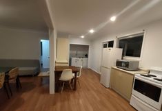 Others 6 3 Bedroom Garden Chalet A