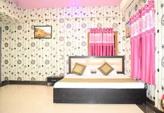Others 6 H R Paying Guest House