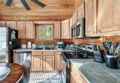 其他 7 Lovely Cabin near GSMNP & Attractions