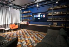 อื่นๆ 4 Student Only The West Wing