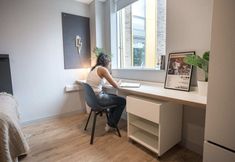 อื่นๆ 7 Student Only The West Wing