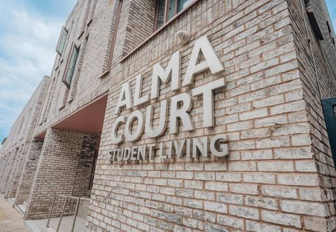 其他 Alma Court