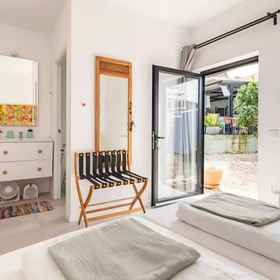 Room1bedebike,唐卡洛斯一世公园飯店