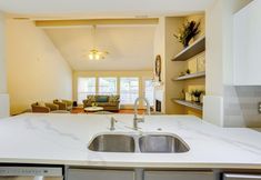 其他 5 Private Yard + Gazebo: Quiet Houston Home