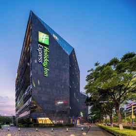 Primary image 1 Holiday Inn Express SHANGHAI HONGQIAO CBD by IHG, an IHG Hotel, โรงแรม & ที่พัก สถานีรถไฟเซี่ยงไฮ้หงเฉียว