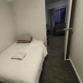 Room 1 Small 3 bedroom Garden Chalet B, Campbells Bay Hotels