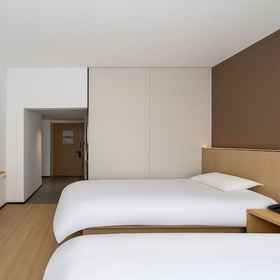 Primary image 1 Baolong Homelike Hotel Zhongshan Branch, Shibei 1 Center Garage Hotels