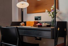 Lain-lain 2 Cheens Hotel