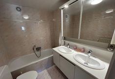 Others 4 Cozy 4th Floor Apartment