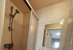 Others 5 Cozy 4th Floor Apartment