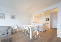 Others 6 Spacious Seaside Apartment