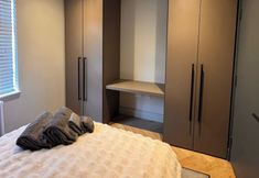 기타 4 Thames Ditton Apt - Sleeps 6 - Garden & Bbq