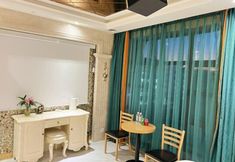 Others 4 No.5 Theme Hotel