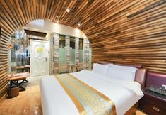 Others 7 No.5 Theme Hotel