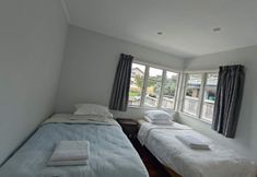 Others 6 4 Double 1 Single 2 Sofa Beds in a House