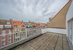 Others 7 Stylish City-view Retreat