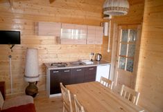 Others 3 Single-storey Homes by the Lake, Jelen