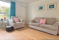 Others 5 Bright Welcoming Falmouth Home Garden Parking