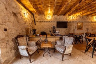 Lainnya 4 Arkelas Cave House