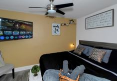 Lain-lain 7 Spacious 3BR DTWN Condo with Pool