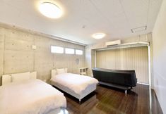 Others 4 Guest House Karst